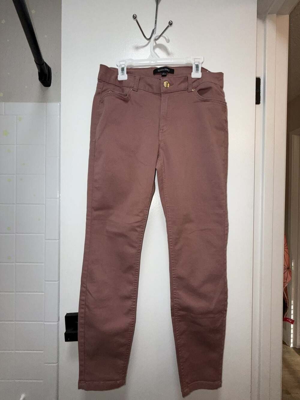 Ellen Tracy Women's Size 6 Mauve Skinny Pants